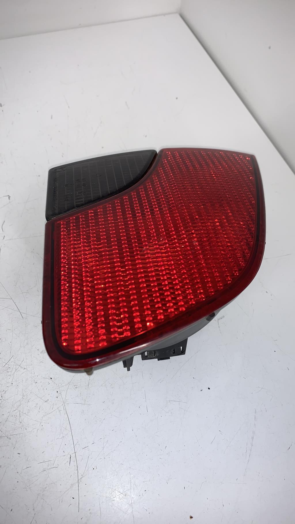 Feu arriere secondaire gauche (feux) PEUGEOT 406 PHASE 2 BREAK Diesel - 1