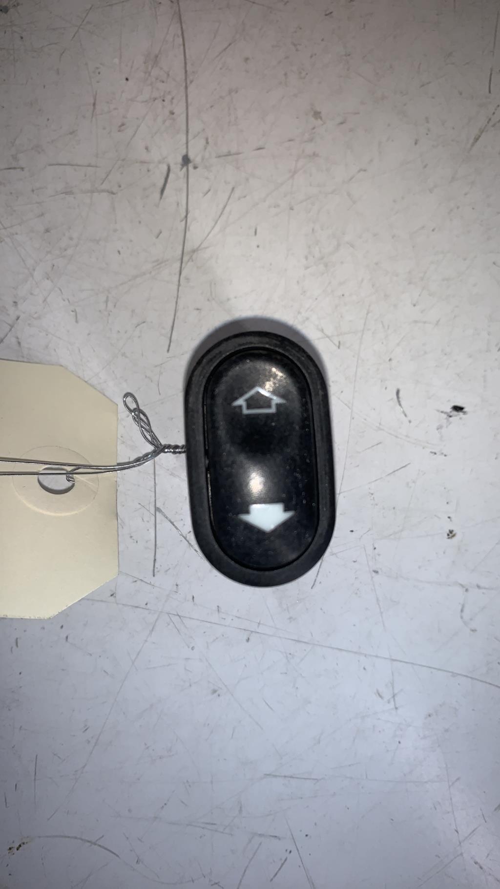 Interrupteur de leve vitre FORD TRANSIT 3 Diesel - 1