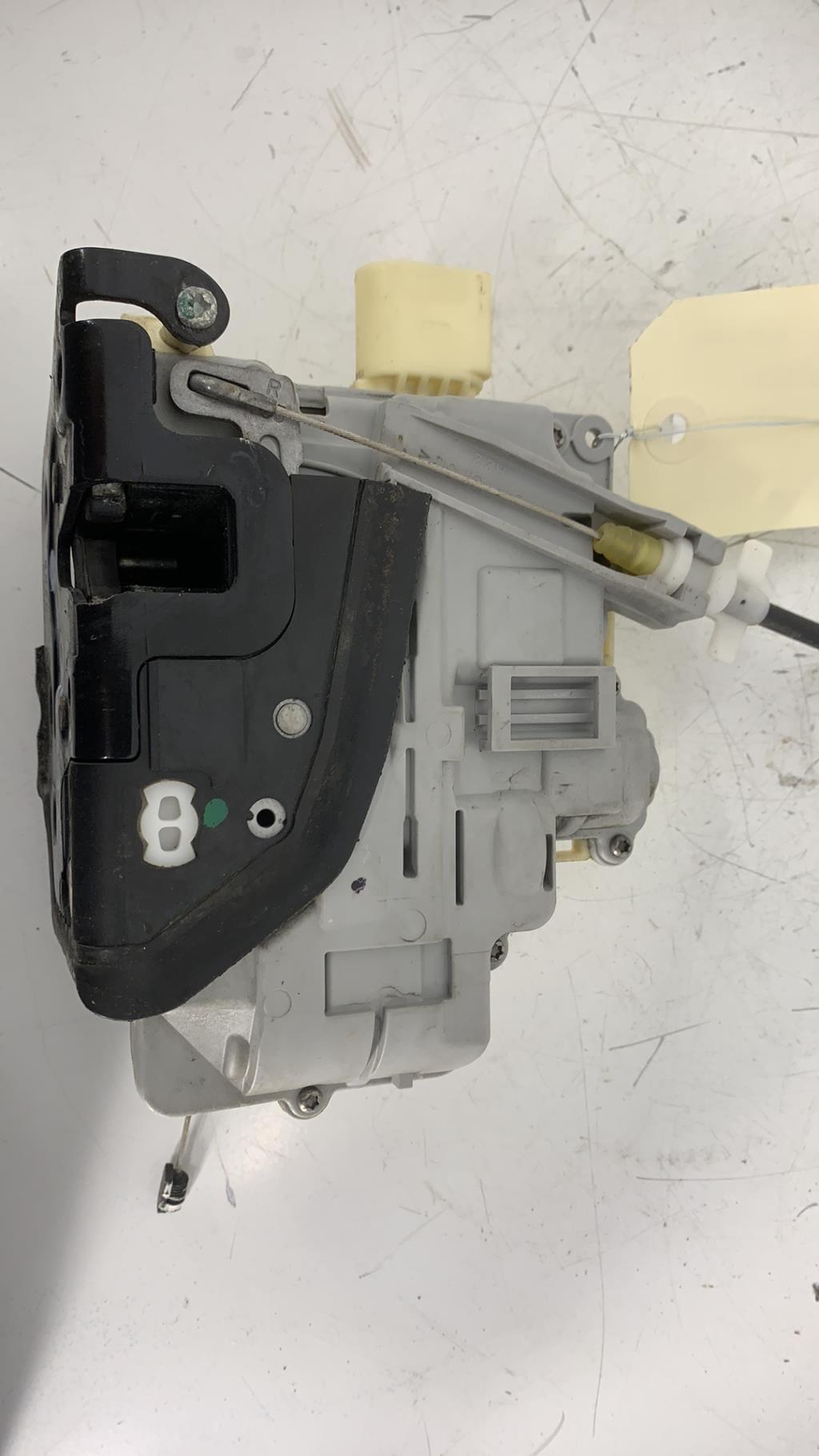 Serrure avant droit VOLKSWAGEN EOS CABRIO PHASE 1  - 1