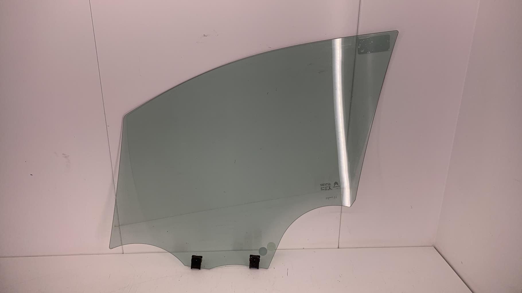Vitre avant droit CITROEN C3 3 PHASE 1  - 1