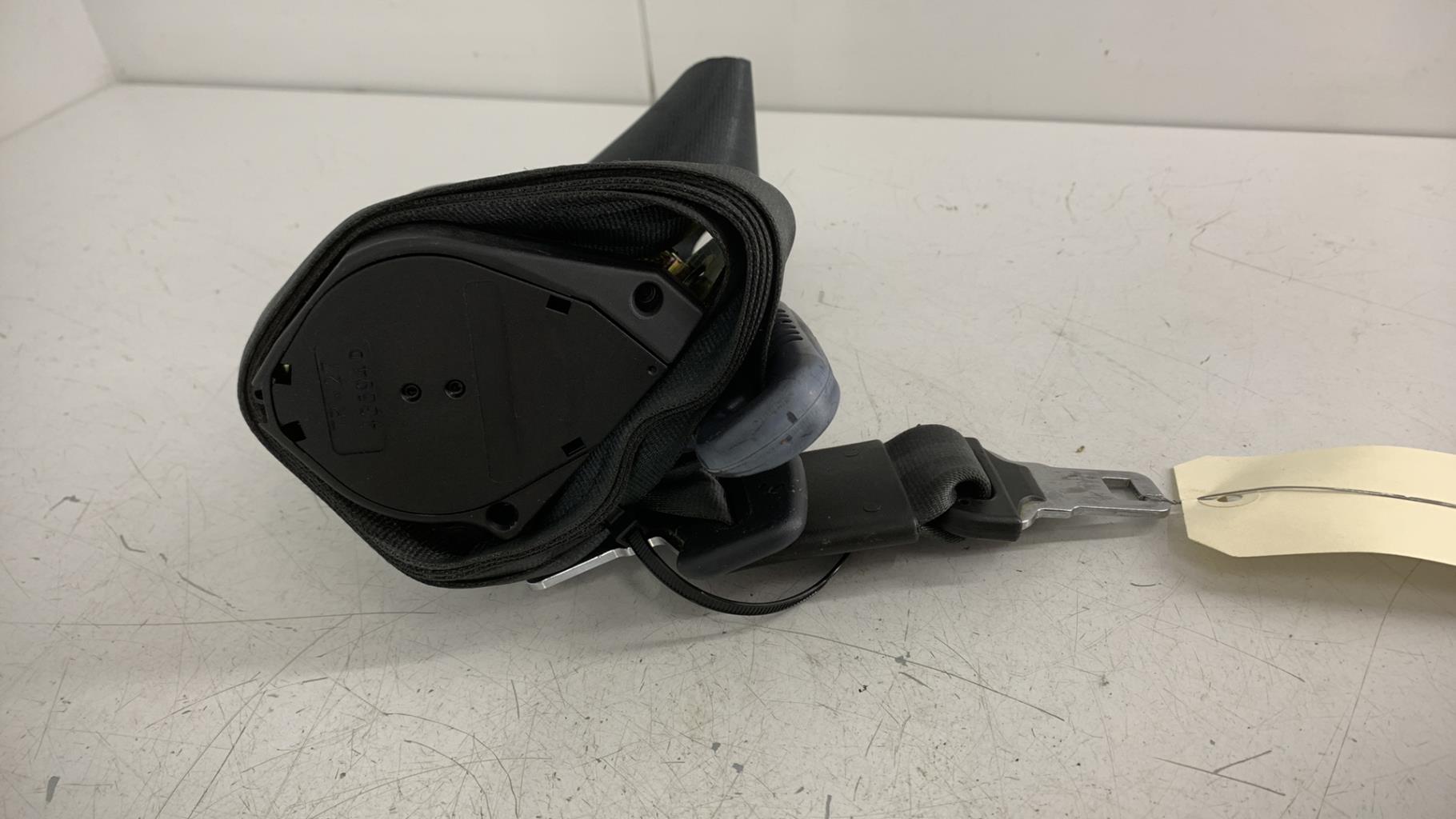 Ceinture arriere centrale RENAULT CLIO 2 PHASE 2 Diesel - 1