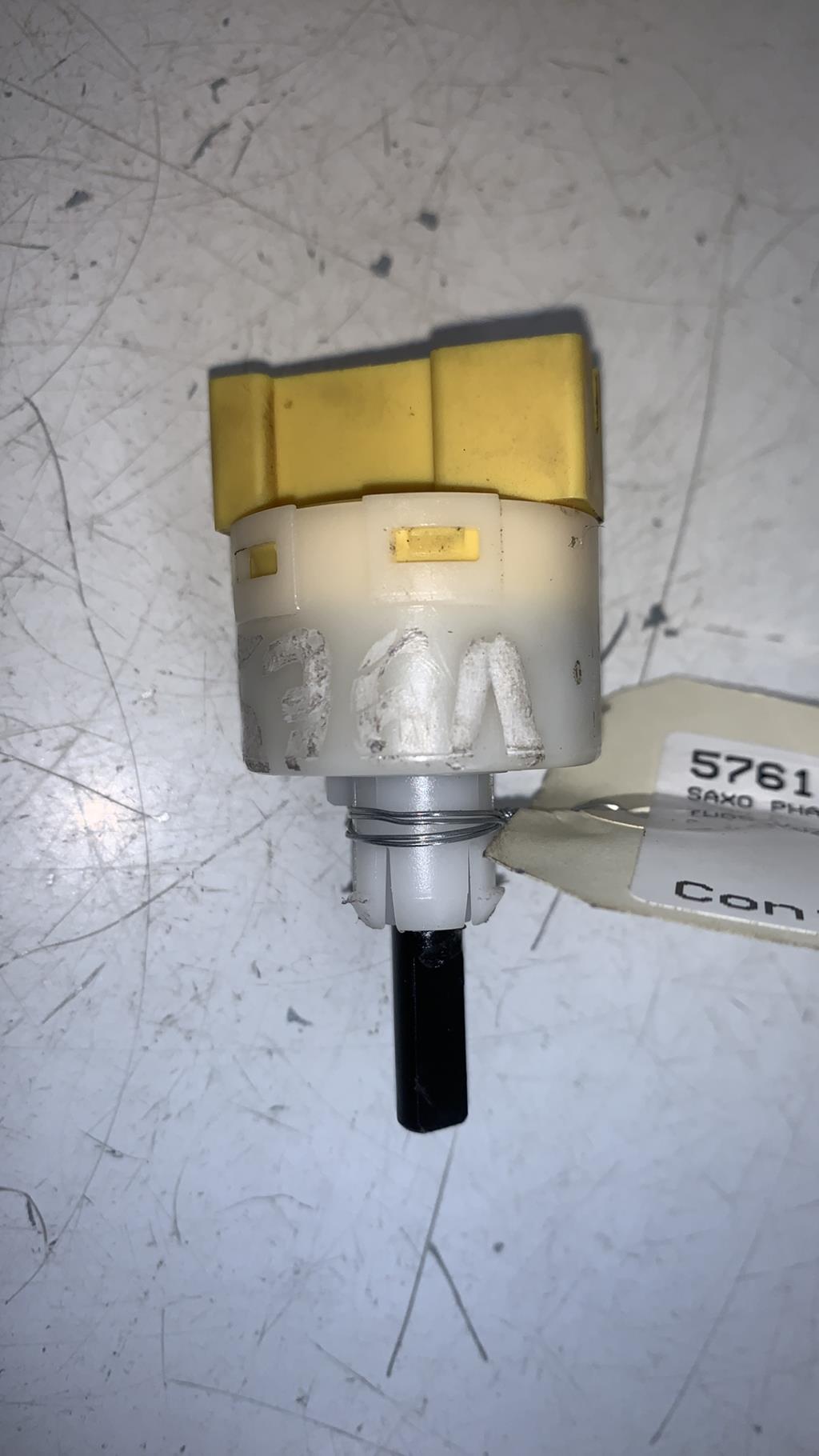 Contacteur feu stop CITROEN SAXO PHASE 2  - 1