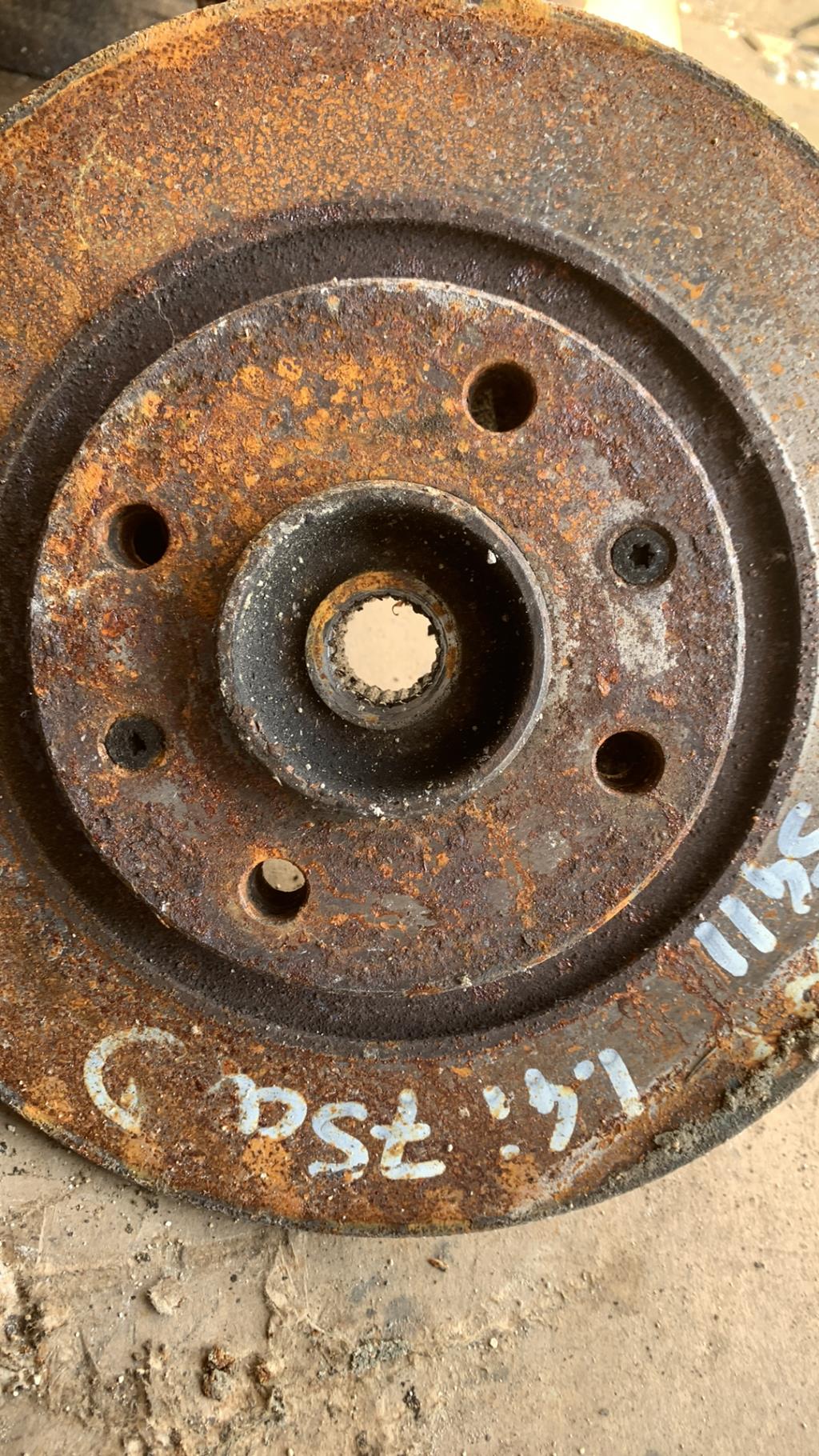 Moyeu avant droit CITROEN C3 1 PHASE 1 Essence - 1