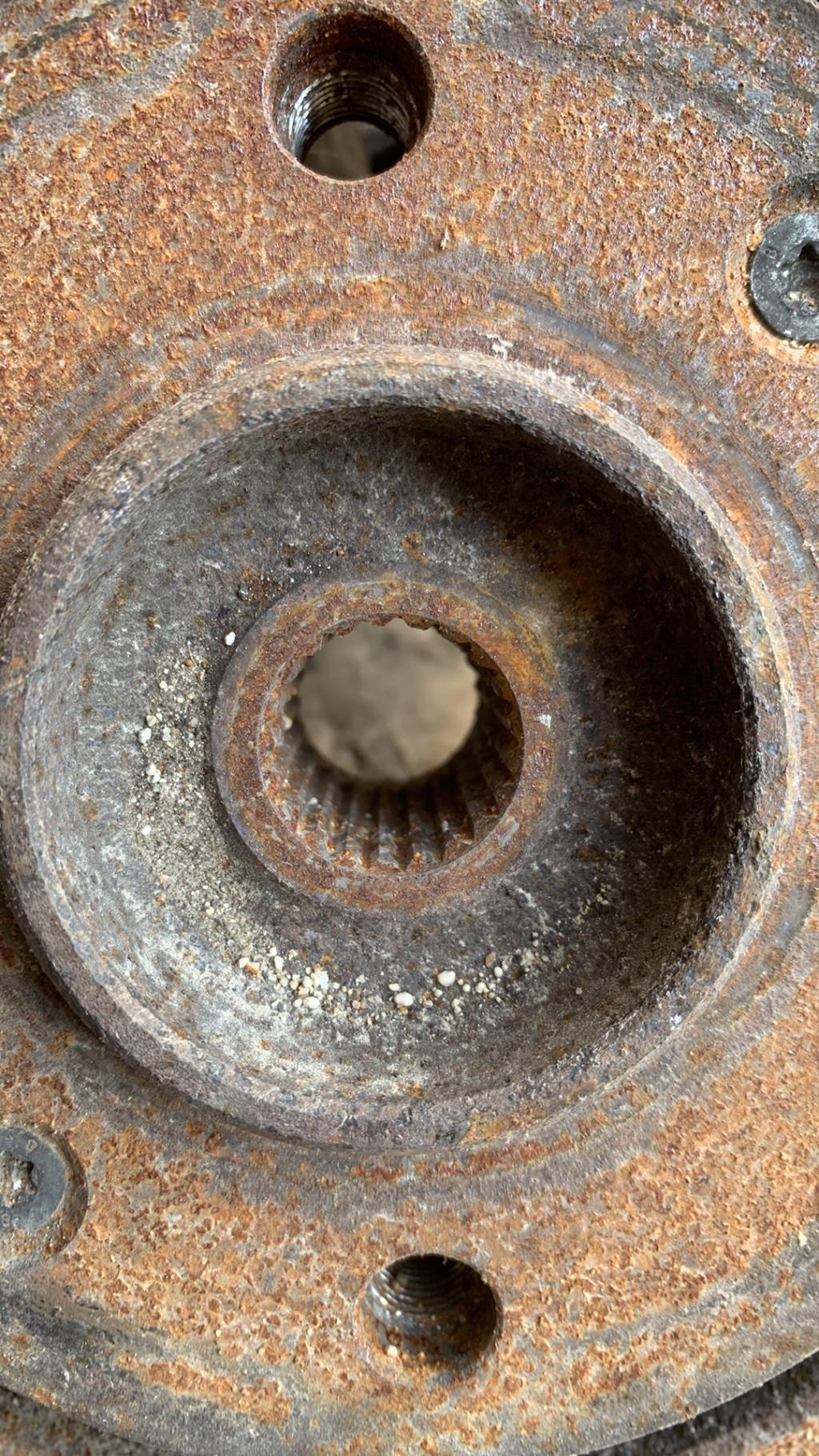 Moyeu avant gauche CITROEN C3 2 PHASE 1 Essence - 1