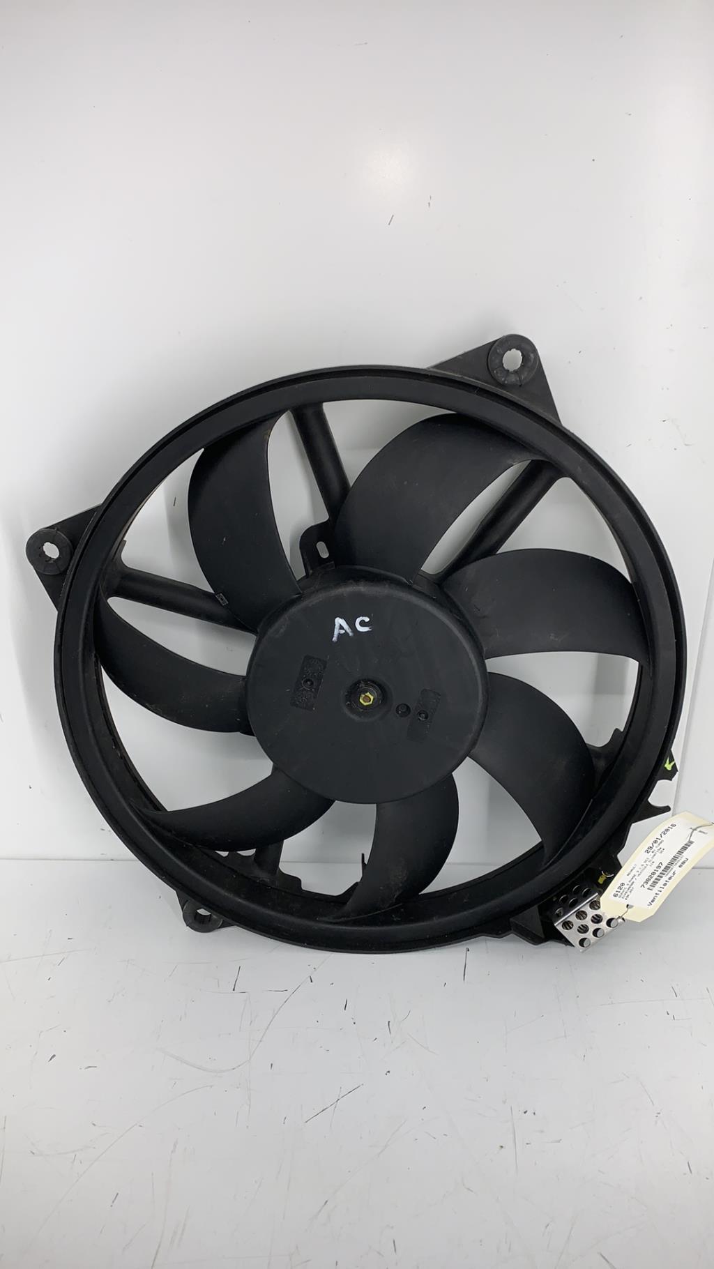 Ventilateur eau RENAULT SCENIC 3 PHASE 3 Diesel - 1