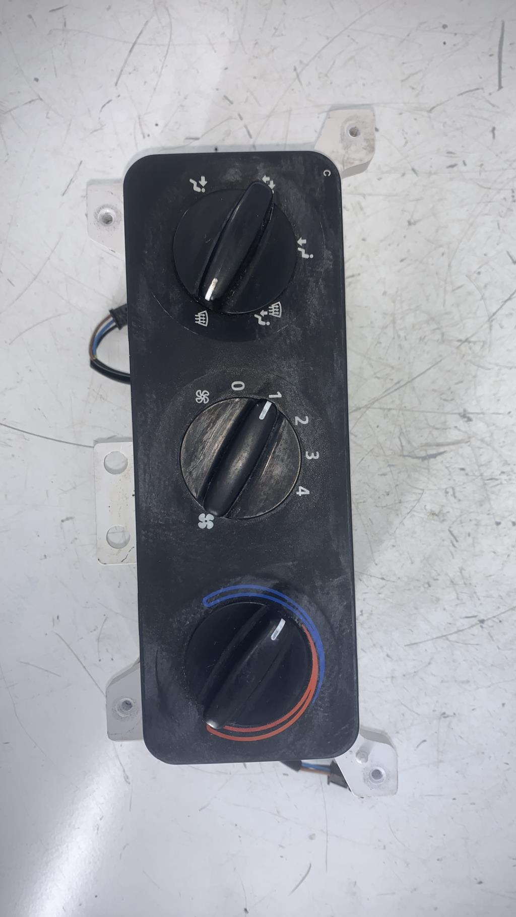 Commande chauffage LAND ROVER FREELANDER 1 PHASE 5 Diesel - 1