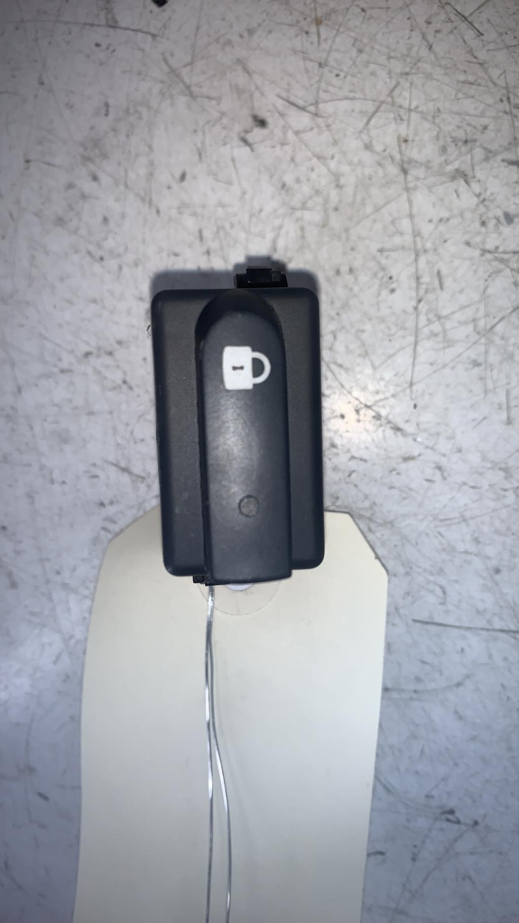 Commande de fermeture centralisee RENAULT CLIO 2 PHASE 2 Essence - 1
