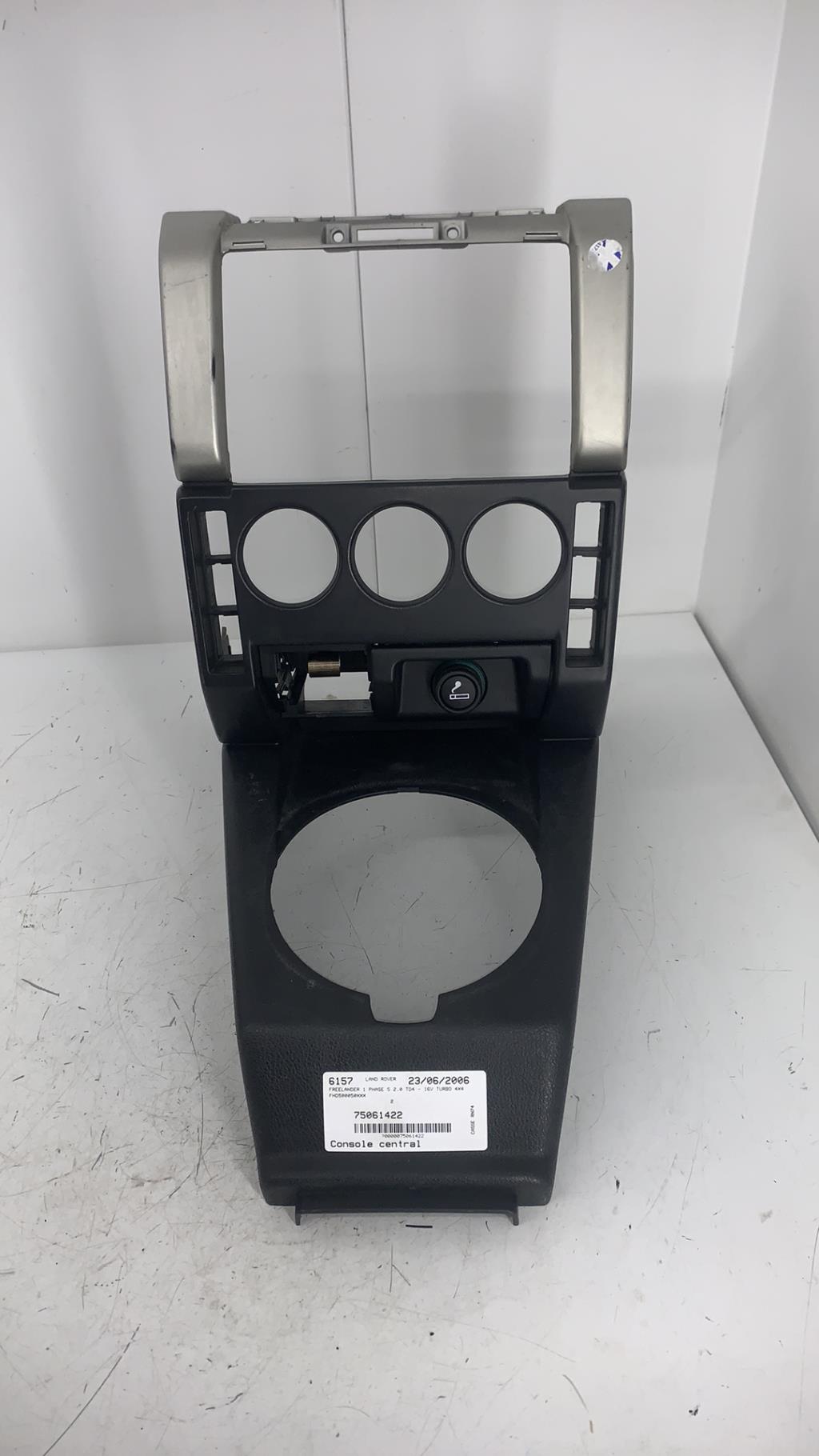 Console central (interieur plastique) LAND ROVER FREELANDER 1 PHASE 5 Diesel - 1