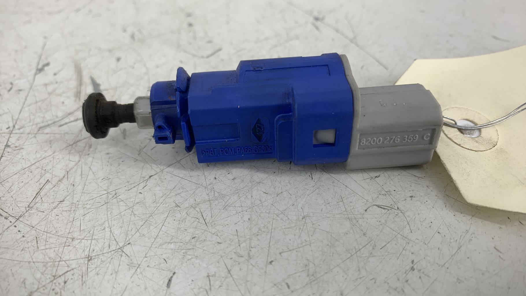 Contacteur feu stop RENAULT CLIO 3 PHASE 2 Diesel - 1