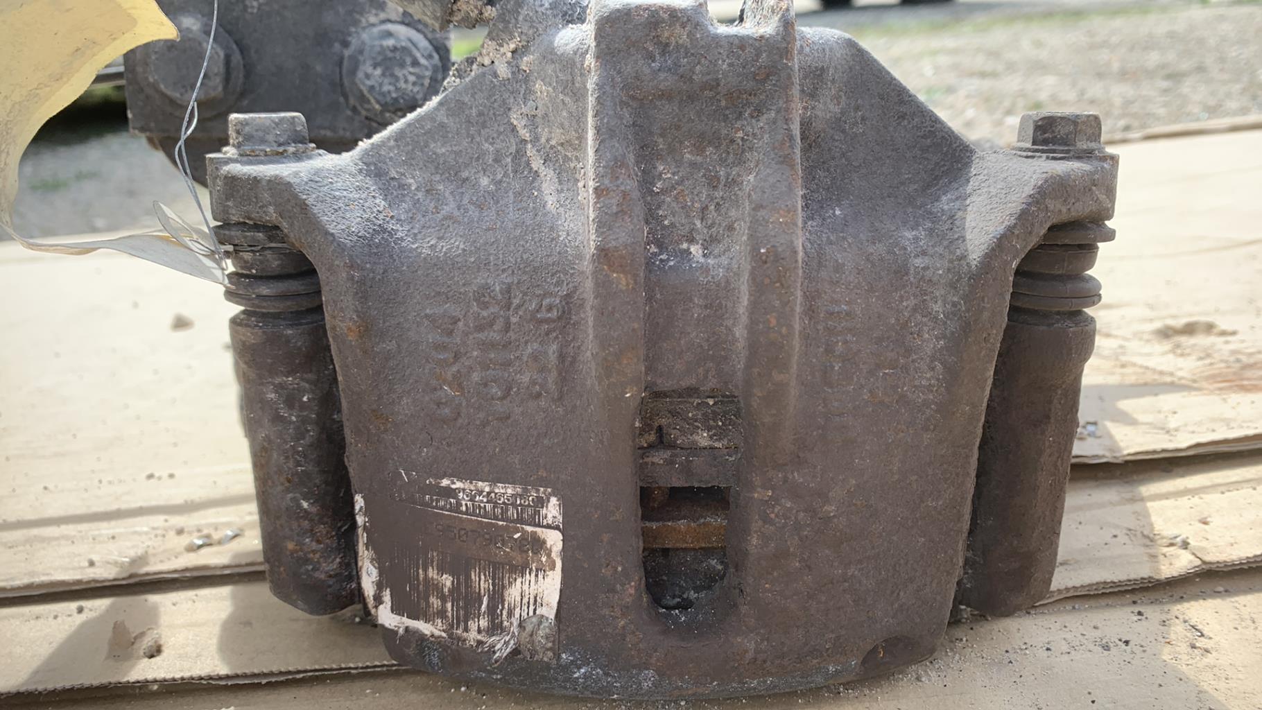Etrier avant droit (freinage) CITROEN C4 1 PHASE 1 Diesel - 1