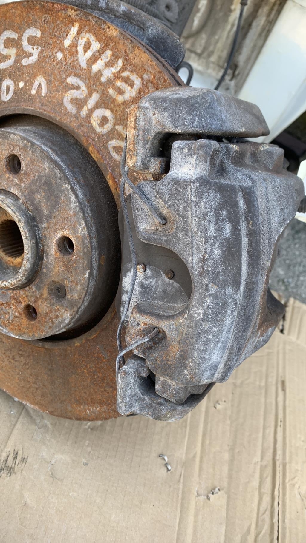 Etrier avant droit (freinage) CITROEN C5 2 Diesel - 1
