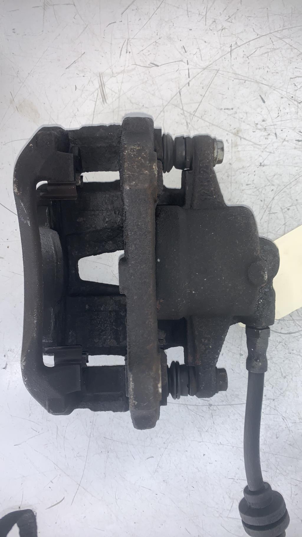 Etrier avant droit (freinage) OPEL CORSA D PHASE 2 Diesel - 1