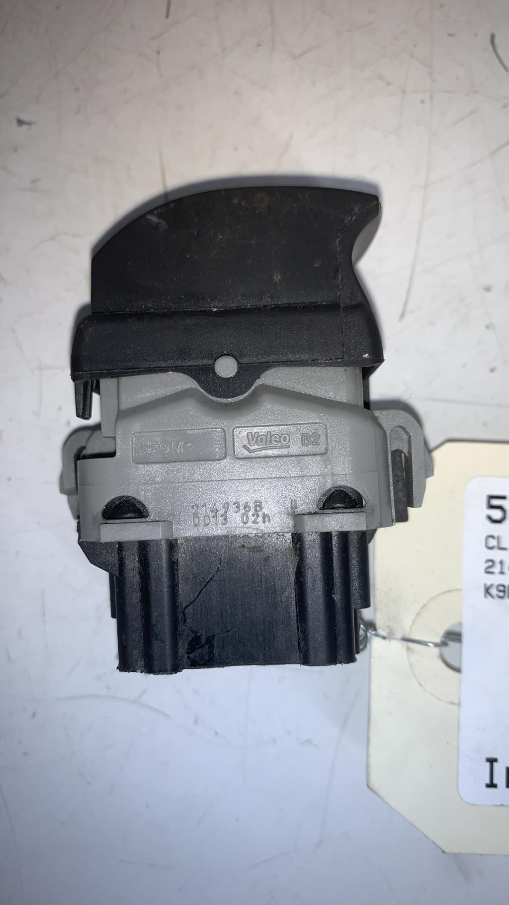 Interrupteur de leve vitre RENAULT CLIO 3 PHASE 2 Diesel - 1