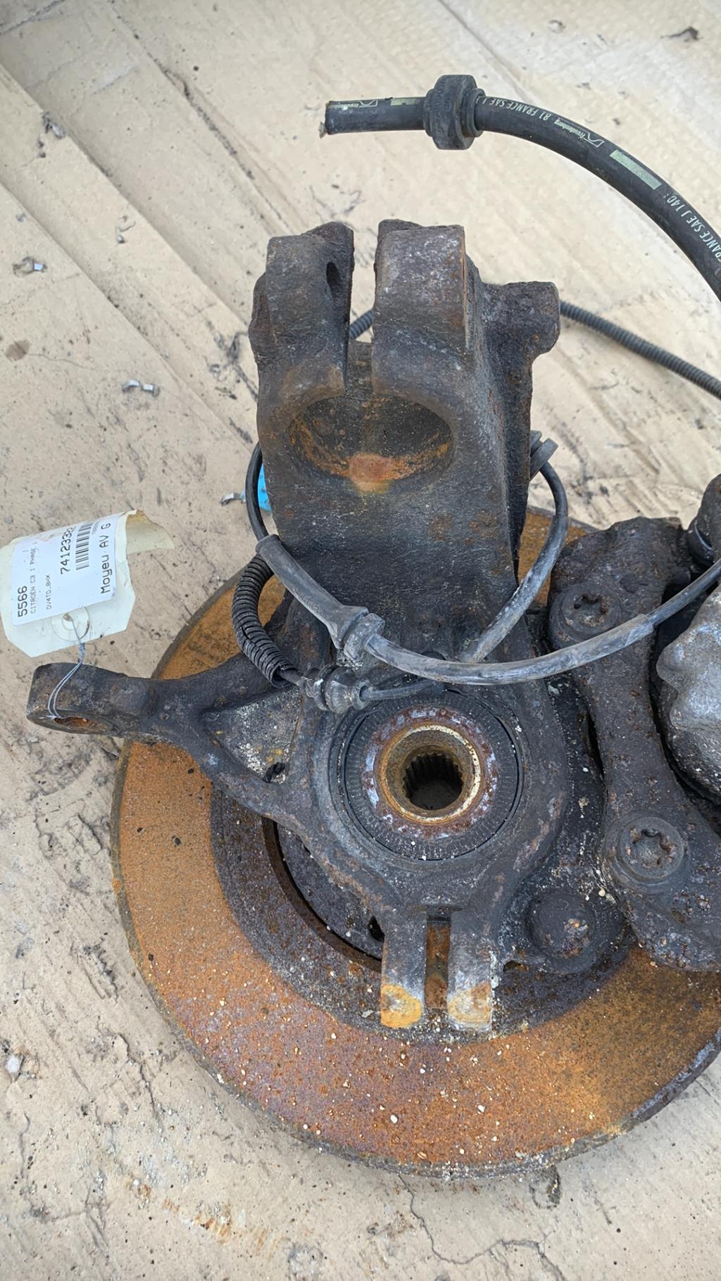 Moyeu avant gauche CITROEN C3 1 PHASE 1 Diesel - 1