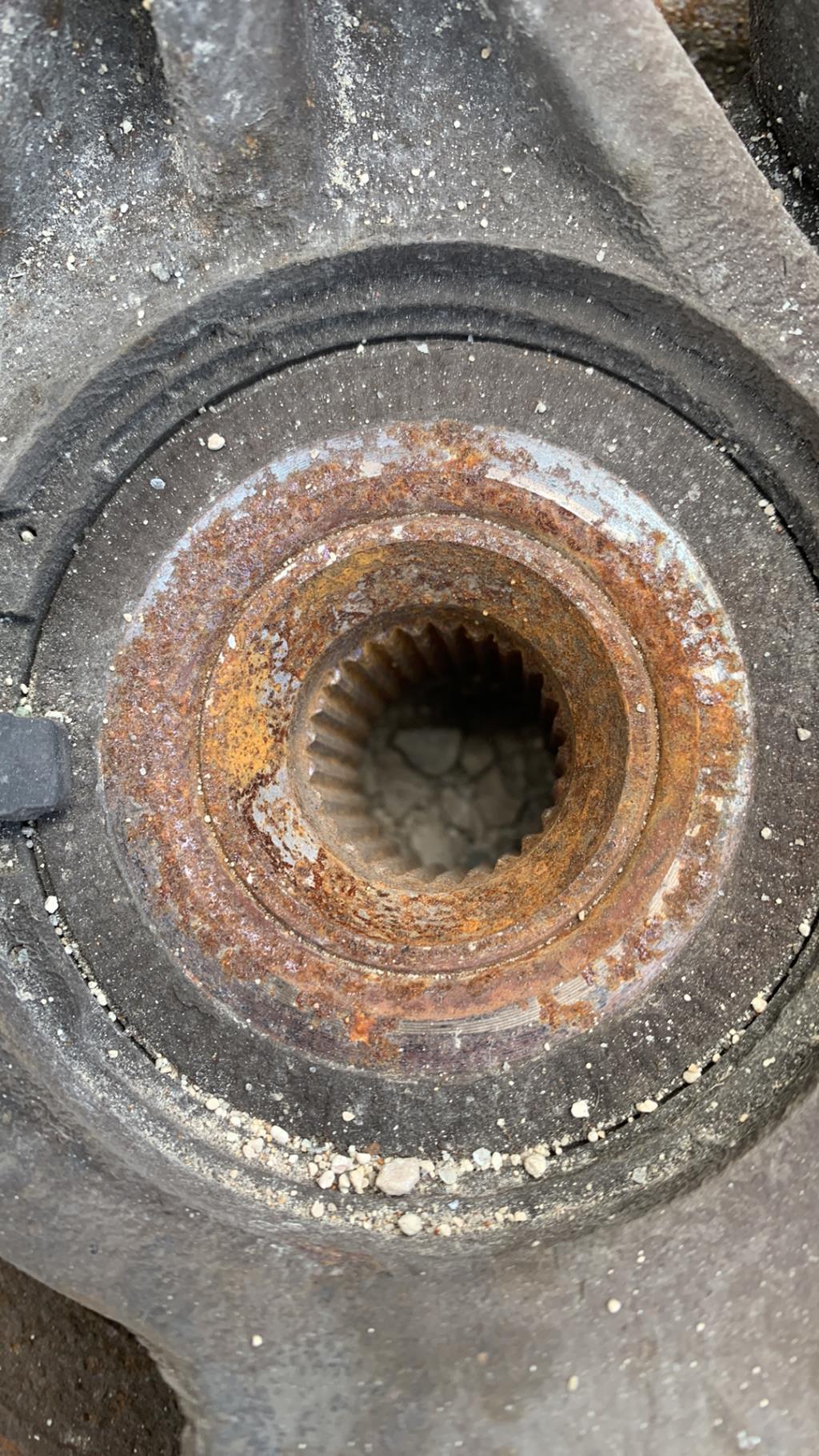 Moyeu avant gauche CITROEN C4 1 PHASE 1 Diesel - 1