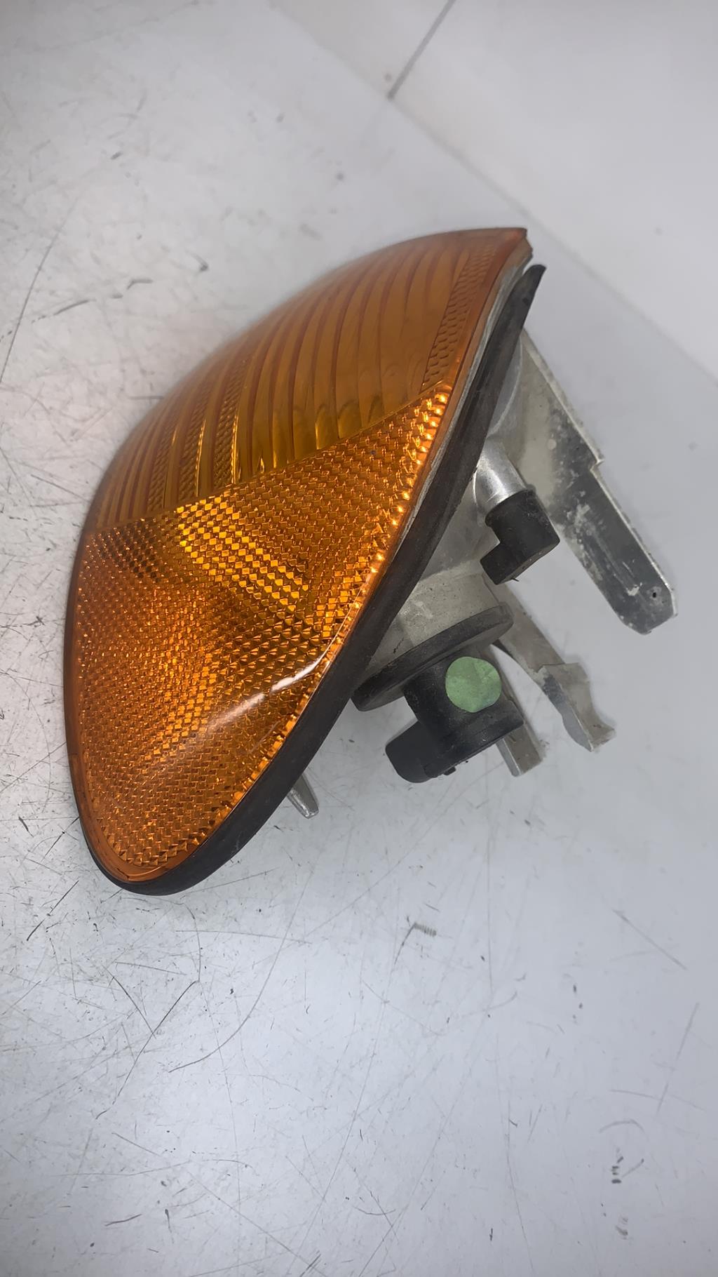 Optique avant secondaire droit (feux)(clignotant) BMW SERIE 3 E46 PHASE 1  - 1