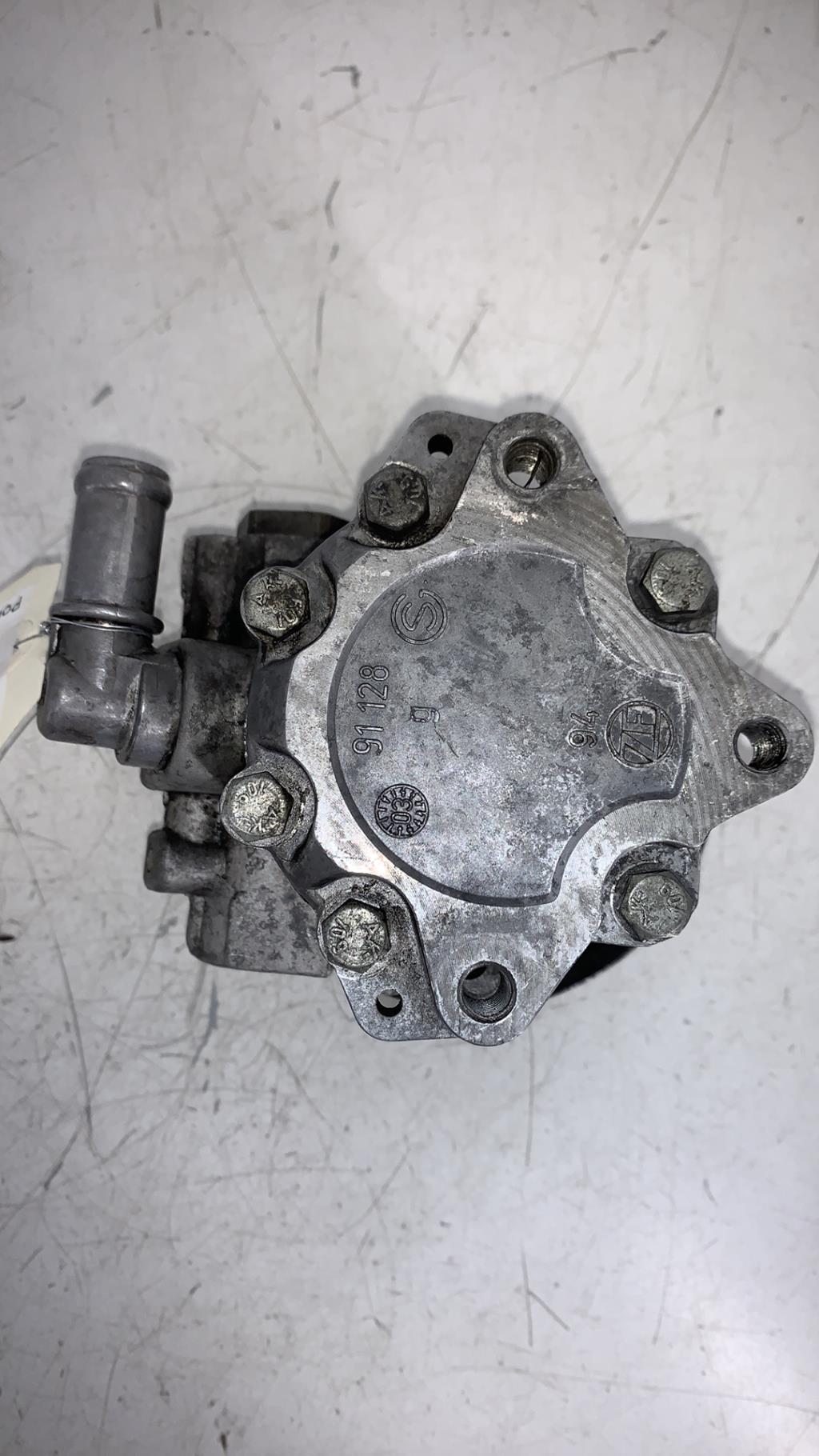 Pompe de direction PEUGEOT 806 PHASE 1 Diesel - 1