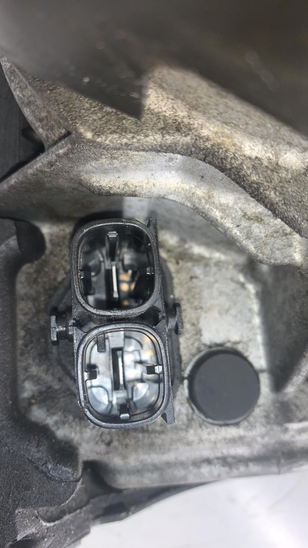 Pompe de direction CITROEN C5 2 Diesel - 1