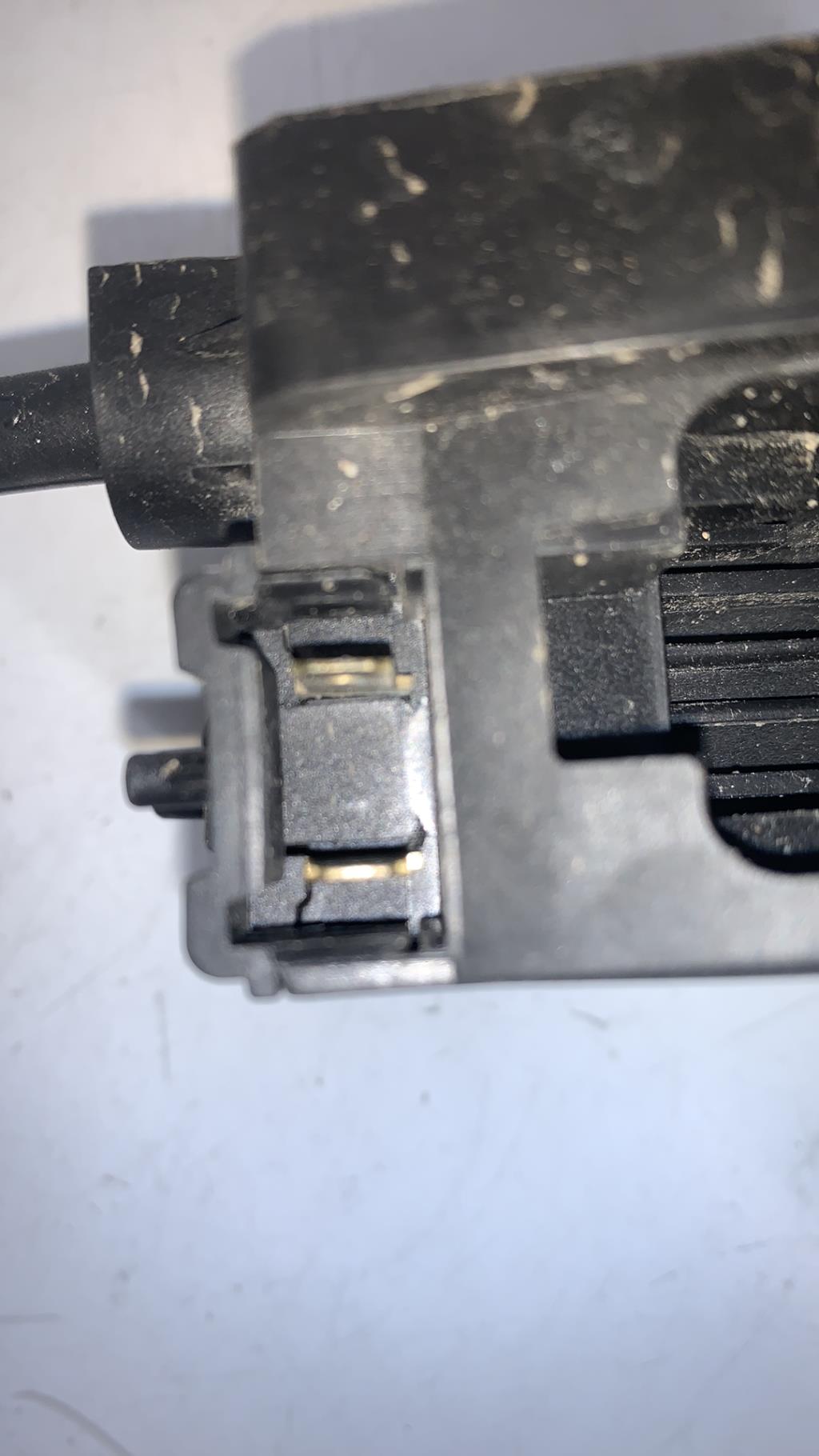 Serrure arriere droit RENAULT SCENIC 1 PHASE 2 Diesel - 1