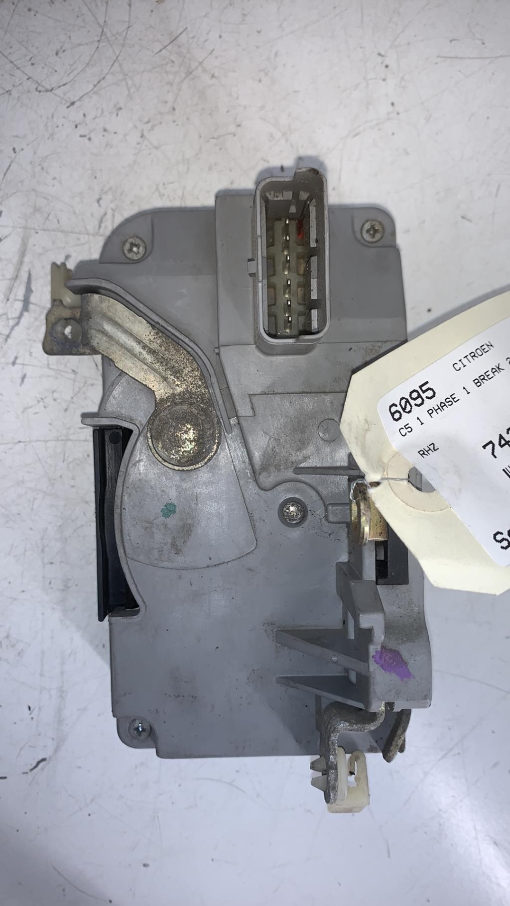 Serrure avant droit CITROEN C5 1 PHASE 1 BREAK Diesel - 1