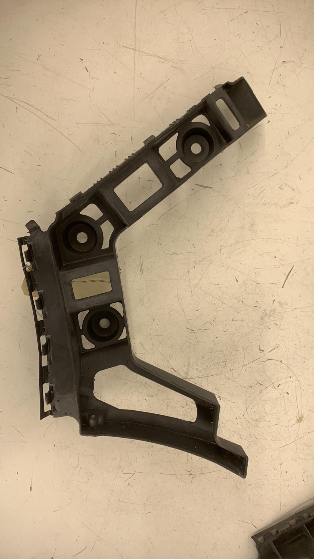 Support de pare chocs arriere VOLKSWAGEN GOLF 6 Diesel - 1