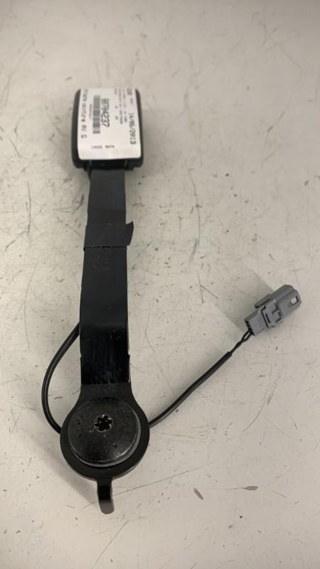 Attache ceinture avant gauche RENAULT CLIO 4 PHASE 1 Diesel - 1