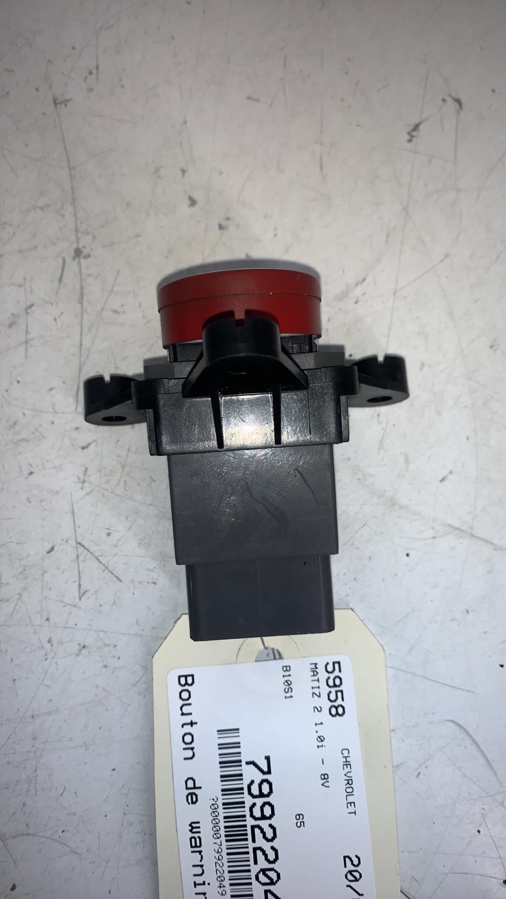 Bouton de warning CHEVROLET MATIZ 2 Essence - 1