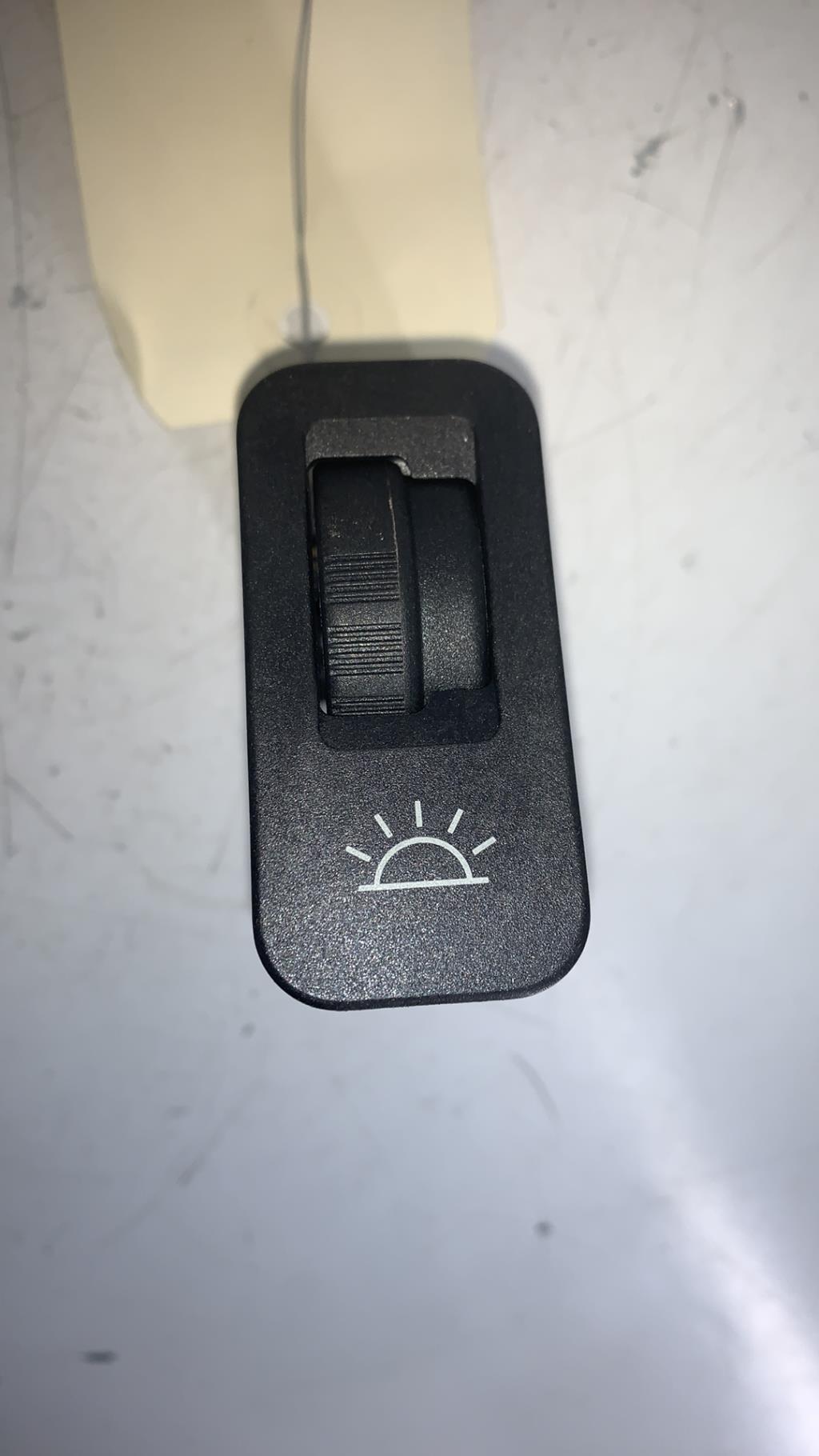 Commande de reglage eclairage tableau de bord PEUGEOT 206 PHASE 1 Essence - 1