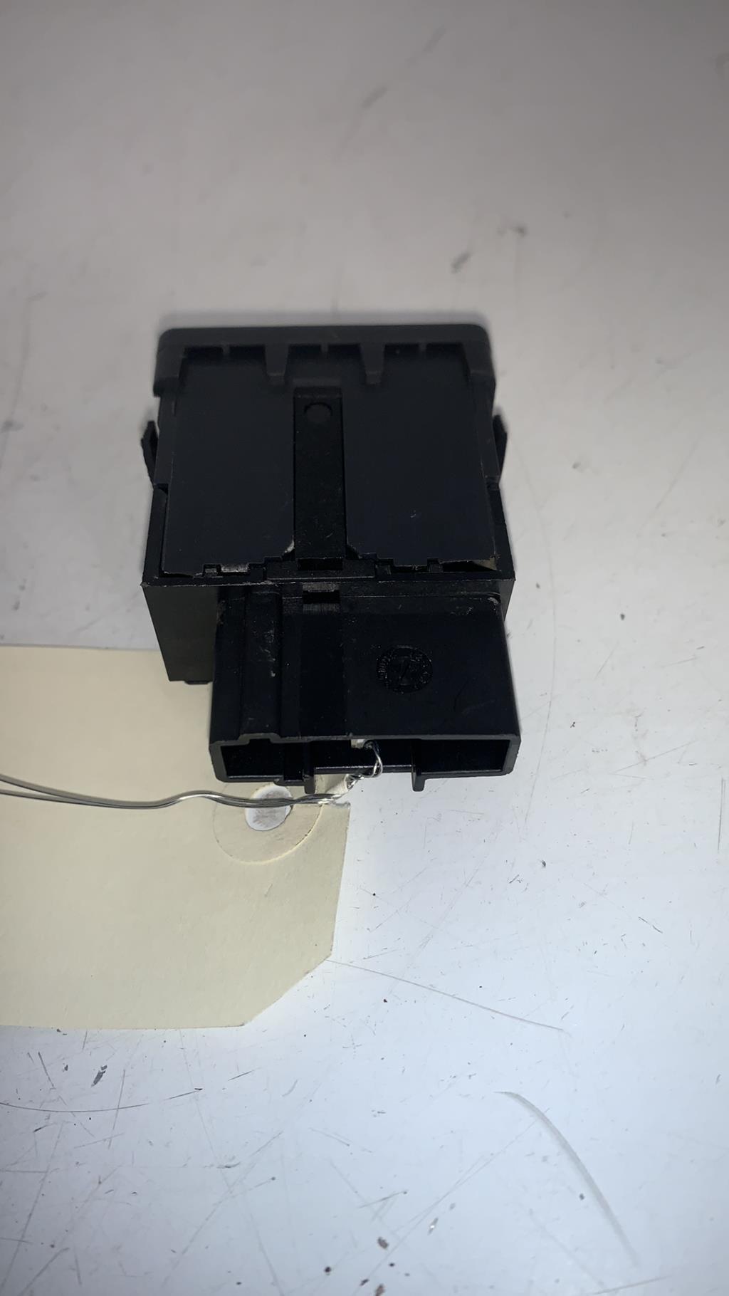 Commande de reglage hauteur de phare CITROEN BERLINGO 1 PHASE 1 Diesel - 1