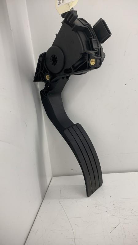 Pedale d'accelerateur RENAULT CLIO 4 PHASE 1 Diesel - 1