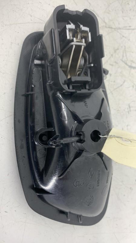 Poignee interieur avant droit RENAULT CLIO 4 PHASE 1 Diesel - 1