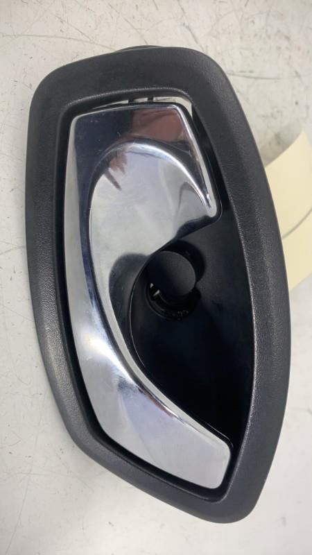Poignee interieur avant gauche RENAULT CLIO 4 PHASE 1 Diesel - 1