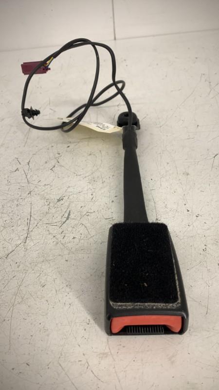 Attache ceinture avant droit FORD C-MAX 2 PHASE 1 Diesel - 1