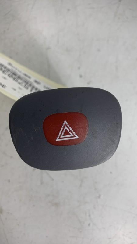 Bouton de warning RENAULT CLIO 2 PHASE 1 Essence - 1