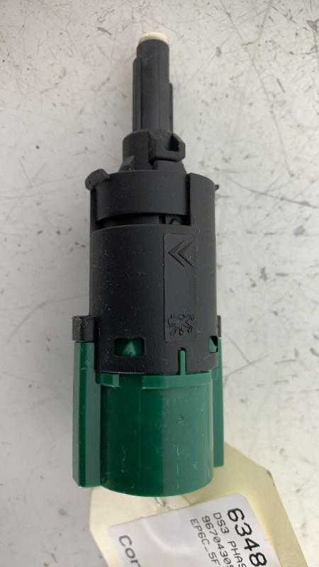 Contacteur feu stop CITROEN DS3 PHASE 1 Essence - 1