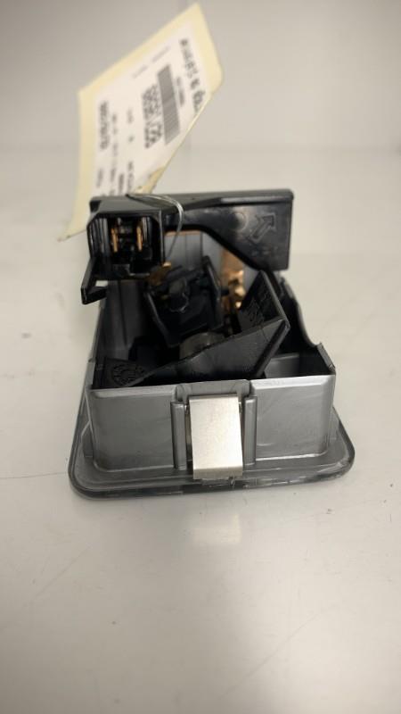 Eclairage de plafonnier PEUGEOT PARTNER 1 PHASE 2 Diesel - 1