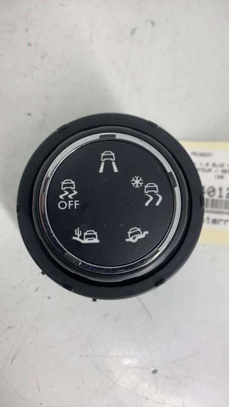 Bouton/Interrupteur PEUGEOT 2008 1 PHASE 1 Diesel - 1