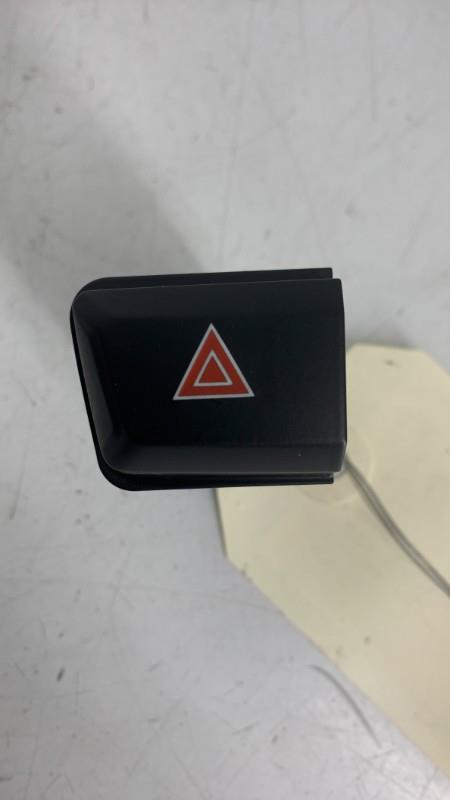 Bouton de warning PEUGEOT 2008 1 PHASE 1 Diesel - 1