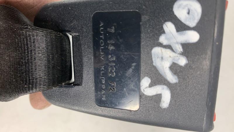 Attache ceinture avant gauche CITROEN SAXO  - 1