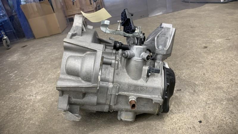 Boite de vitesses VOLKSWAGEN POLO 6 PHASE 1 Essence - 1