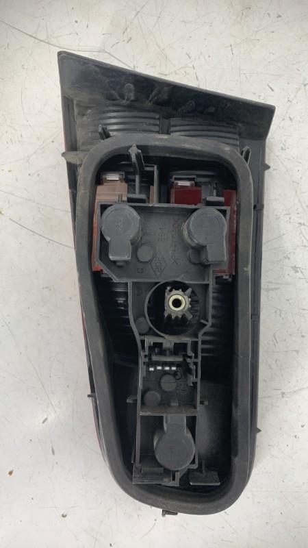 Feu arriere secondaire gauche (feux) RENAULT LAGUNA 2 PHASE 1 Essence - 1
