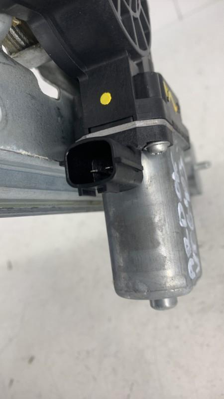 Leve vitre electrique arriere droit RENAULT CAPTUR 1 PHASE 2 Essence - 1