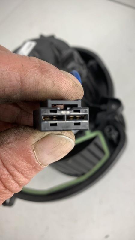 Ventilateur chauffage RENAULT MEGANE 4 PHASE 1 BREAK Essence - 1