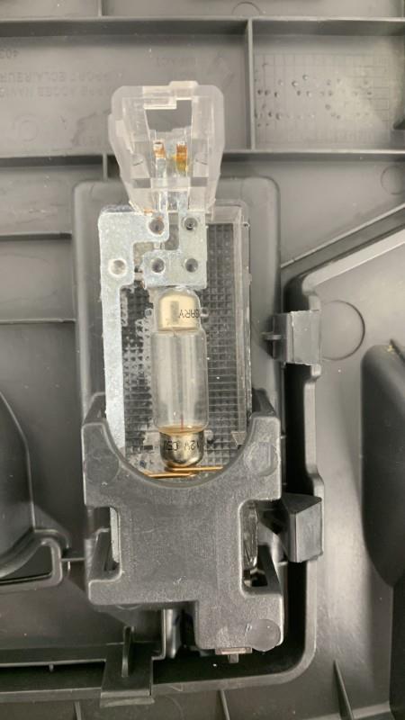 Boite a gants RENAULT MEGANE 3 PHASE 1 Diesel - 1