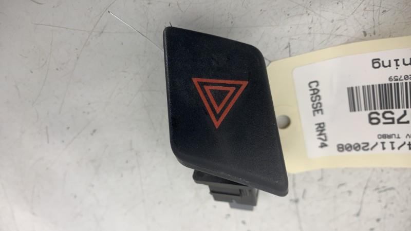 Bouton de warning TOYOTA YARIS 2 PHASE 1 Diesel - 1