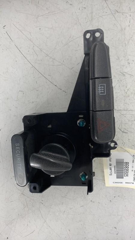 Bouton de warning TOYOTA YARIS 1 PHASE 1 Essence - 1