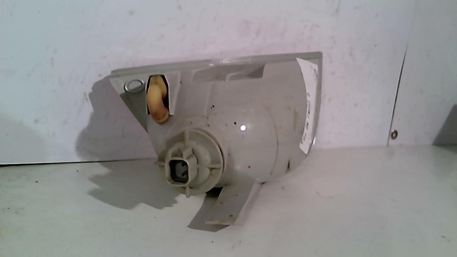 Feu de recul droit FORD FOCUS 2 PHASE 1 Essence - 1