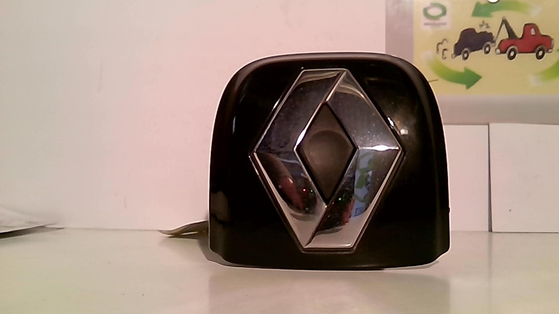 Bouton de coffre RENAULT CLIO 2 PHASE 2  - 1