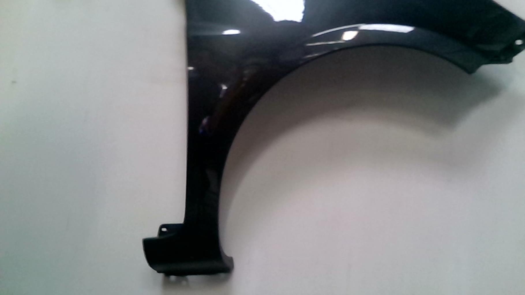 Aile avant droit RENAULT CLIO 3 PHASE 1 Diesel - 1