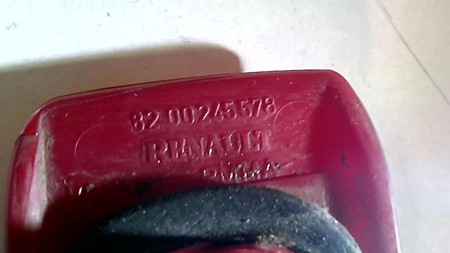 Feu arriere stop central RENAULT CLIO 3 PHASE 1 Diesel - 1